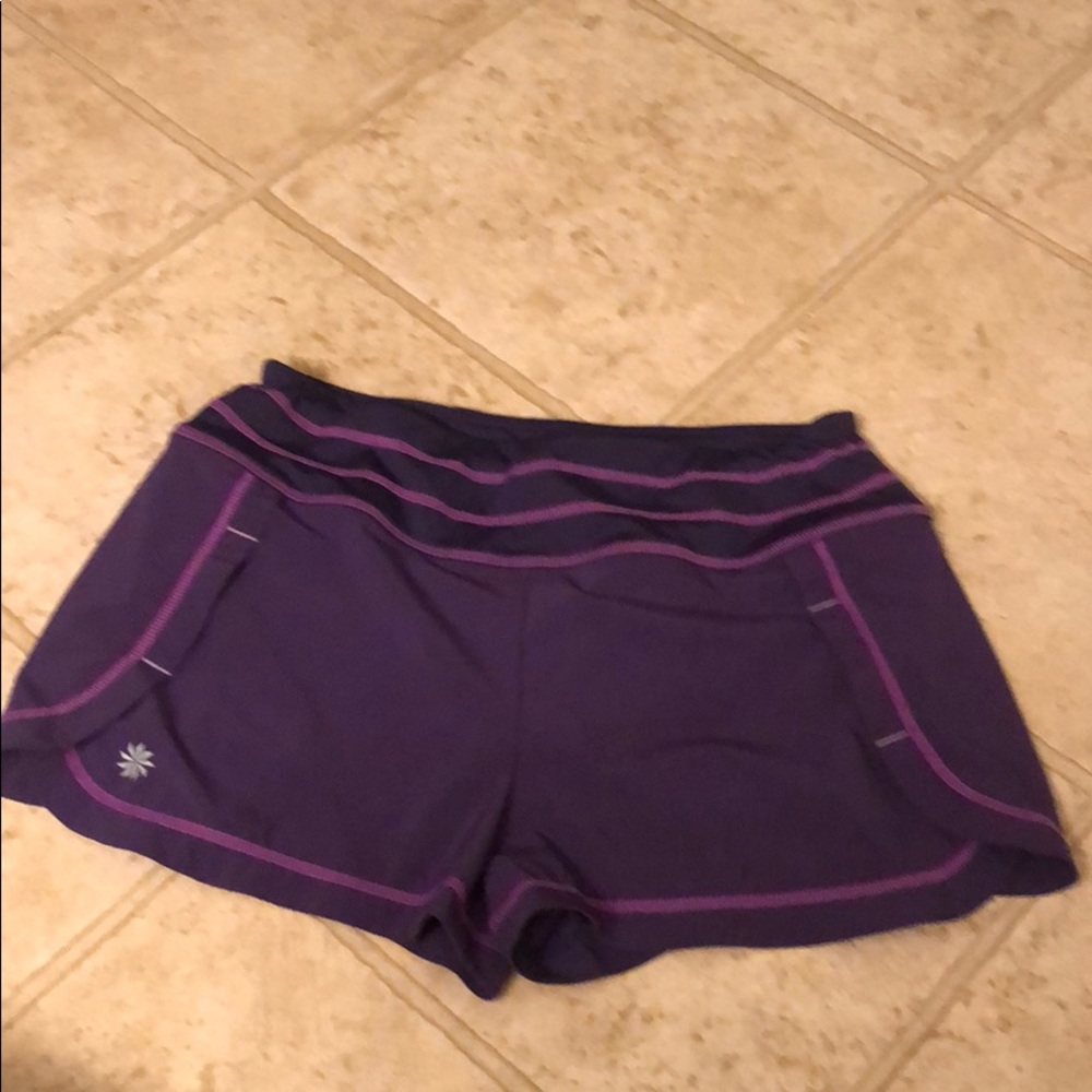 Athleta exercise shorts size small